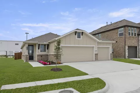 1324 Comal Dr, Forney, TX 75126
