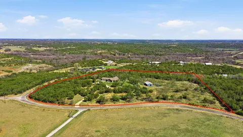 2480 Timber Wolf Trl, Stephenville, TX 76401