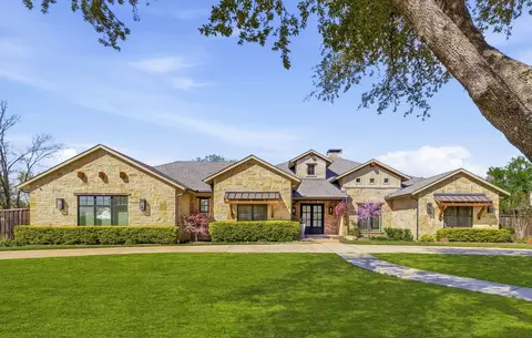 212 Oak Crest Hill Dr, Colleyville, TX 76034