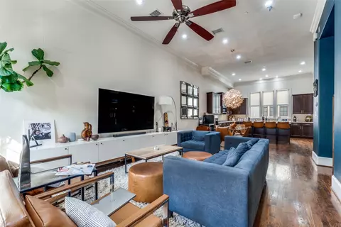 2171 Helsminster Dr, Dallas, TX 75201