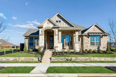 1009 Goldenrod Dr, Crowley, TX 76036