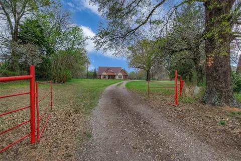811 Rs County Road 4250, Point, TX 75472