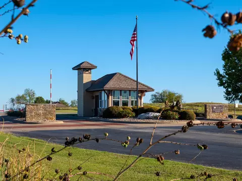 7143 Eagle Oaks Dr, Cleburne, TX 76093 photo 4