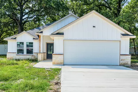 110 Red Oak Dr, Payne Springs, TX 75156