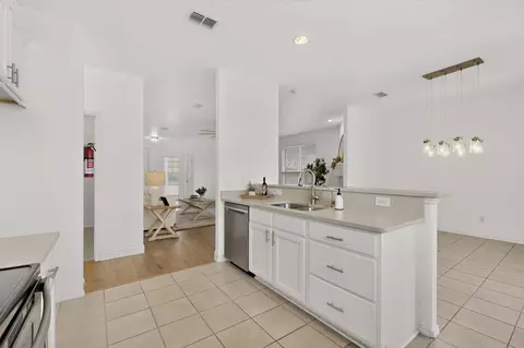 6212 Topsail Dr, Fort Worth, TX 76179