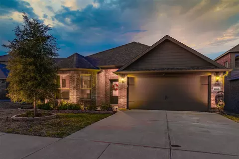 4004 Millau Ln, Crowley, TX 76036