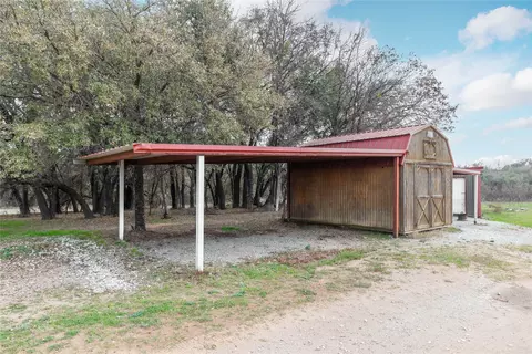 Exterior - 13532 Highway 36, Comanche, TX 76442 photo 11 of 13