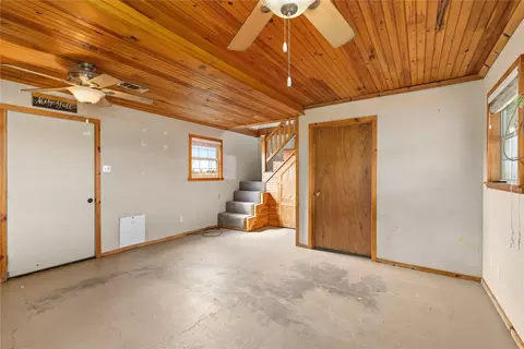 Living - 13532 Highway 36, Comanche, TX 76442 photo 3 of 3
