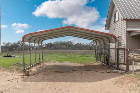 Exterior - 13532 Highway 36, Comanche, TX 76442 photo 4 of 13