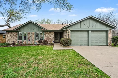 7017 Bennington Dr, Watauga, TX 76148