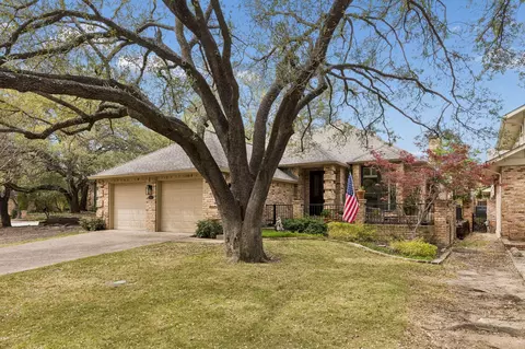 16843 Village Ln, Dallas, TX 75248
