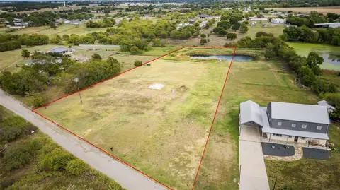261 Coffee Rd, Palmer, TX 75152