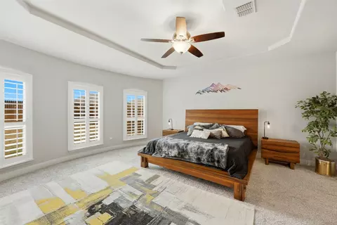418 Crestview Dr, Midlothian, TX 76065