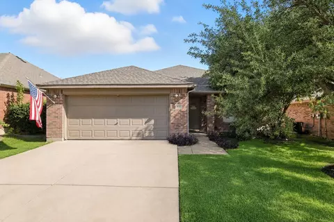 356 Turquoise Dr, Fort Worth, TX 76131