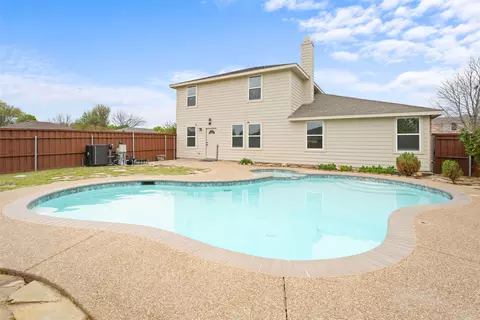 1300 Anna Lea Ln, Burleson, TX 76028
