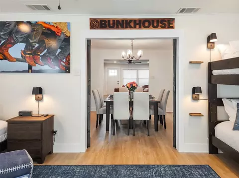 Dining - 2800 Mckenzie Ave, Waco, TX 76708 photo 5 of 5