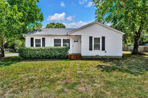 2800 Mckenzie Ave, Waco, TX 76708