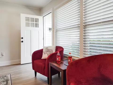 Entry Way - 2800 Mckenzie Ave, Waco, TX 76708 photo 1 of 2