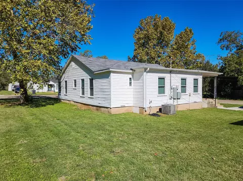 Exterior - 2800 Mckenzie Ave, Waco, TX 76708 photo 5 of 5