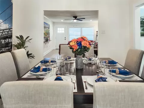 Dining - 2800 Mckenzie Ave, Waco, TX 76708 photo 4 of 5