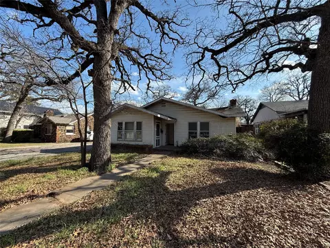 2332 Carnation Ave, Fort Worth, TX 76111