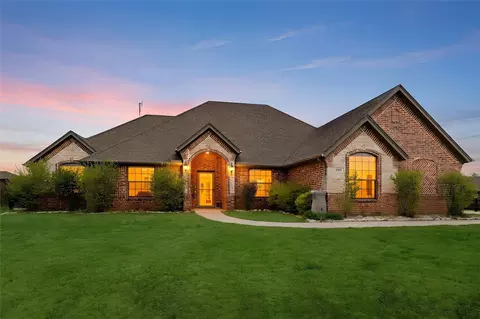 101 Lyndsey Ct, Boyd, TX 76023