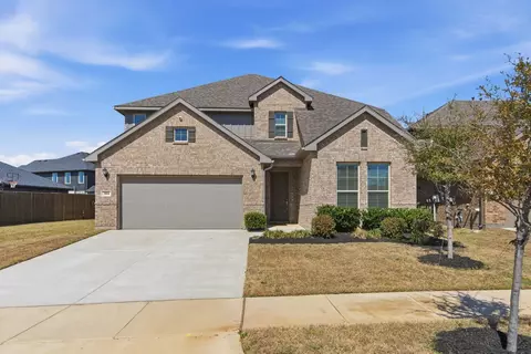 3804 Bluestem Blvd, Lantana, TX 76226
