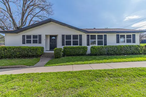 1400 Paisley St, Denton, TX 76209