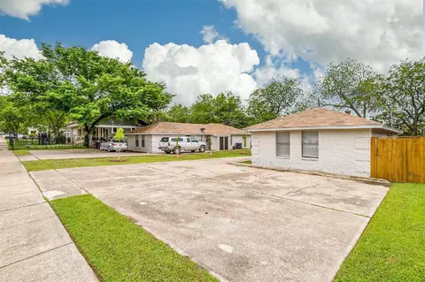 2230 Washington Ave, Fort Worth, TX 76110