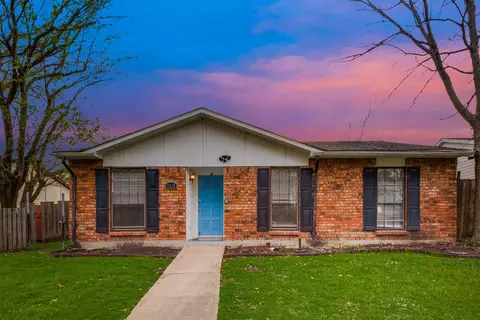 9230 Millwood Dr, Rowlett, TX 75088