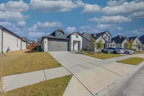 Exterior - 1526 Pemrose Way, Forney, TX 75126 photo 6 of 7
