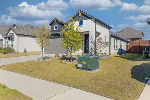 Exterior - 1526 Pemrose Way, Forney, TX 75126 photo 4 of 7