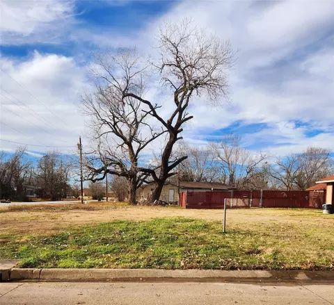 101 Chappell St, Terrell, TX 75160