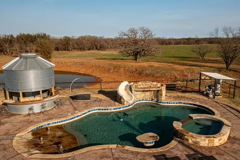 1951 Hamilton Rd, Graham, TX 76450