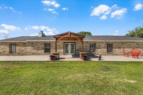 748 Rocky Ridge Ln, Weatherford, TX 76085