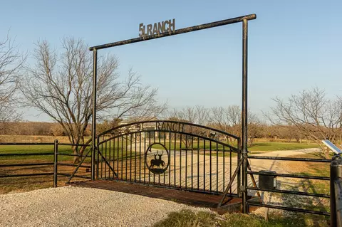 1950 Hamilton Rd, Graham, TX 76450