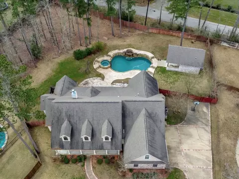 1904 Loblolly Ln, Lufkin, TX 75904