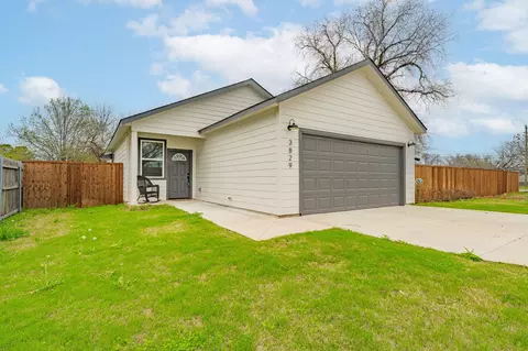 3829 Lands End Ct, Granbury, TX 76048