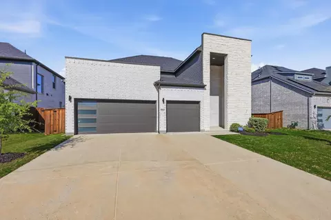924 Newcastle Dr, Allen, TX 75013