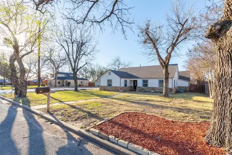 417 Breckenridge St, Albany, TX 76430