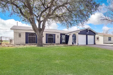 1300 Limerick Dr, Fort Worth, TX 76134