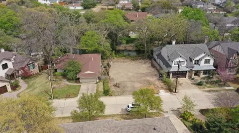 6751 Lakefair Cir, Dallas, TX 75214