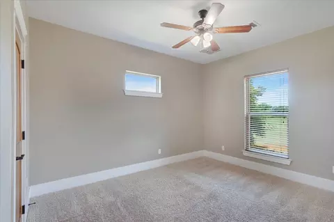 Bedroom - 516 Spring Town Rd, Van Alstyne, TX 75495 photo 4 of 5