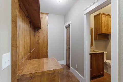Entry Way - 516 Spring Town Rd, Van Alstyne, TX 75495 photo 3 of 4