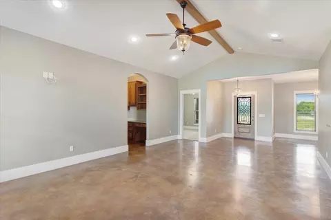 Living - 516 Spring Town Rd, Van Alstyne, TX 75495 photo 3 of 4