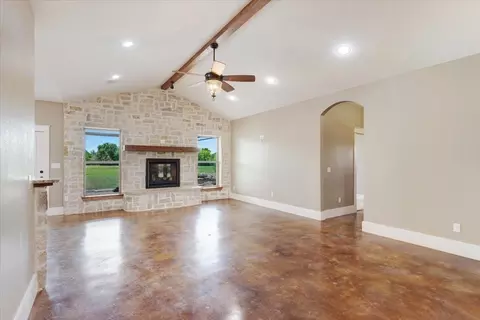 Living - 516 Spring Town Rd, Van Alstyne, TX 75495 photo 1 of 4
