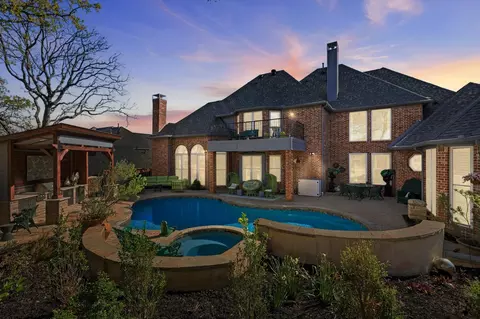 801 Shady Bend Ct, Highland Village, TX 75077