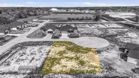 406 Lora Sue Ct, Italy, TX 76651