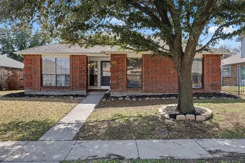 980 Downey Dr, Lewisville, TX 75067