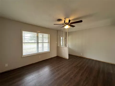 Living - 108 Beard Dr, Itasca, TX 76055 photo 1 of 6